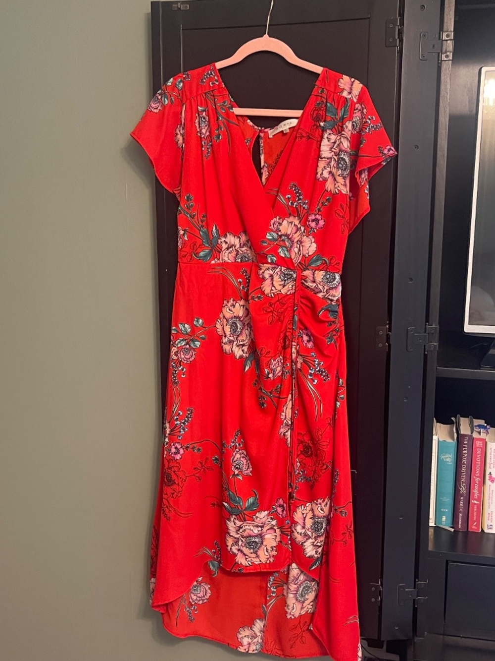 Flowy Romper - Picture 2 of 3
